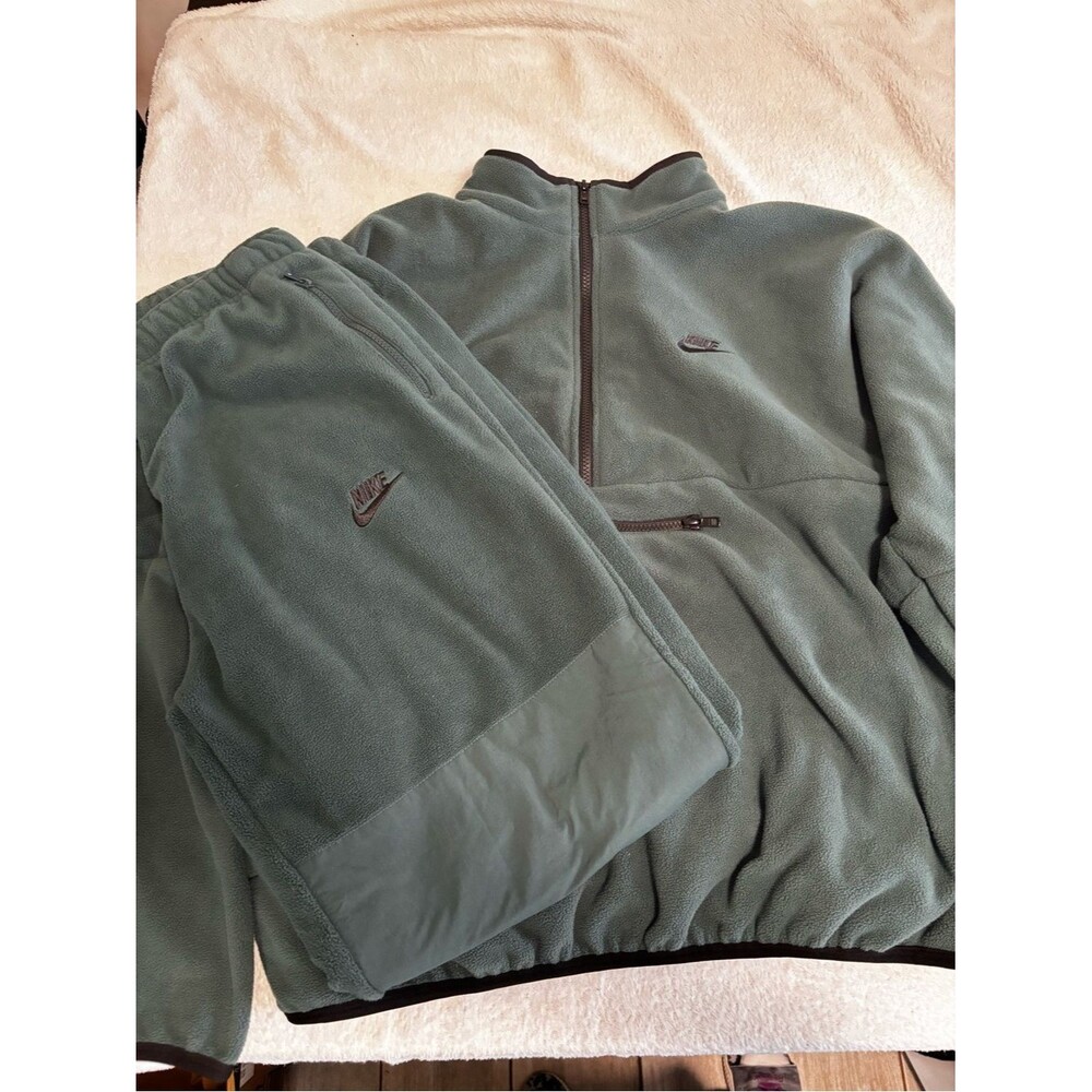 ONLY Joggers Nike Sportswear Winterized Polar Fleece Joggers Olive Green L